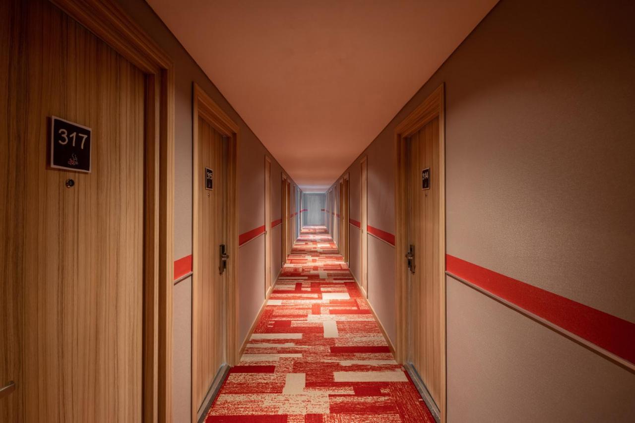 Ibis Mumbai Vikhroli - An Accor Brand Hotell Exteriör bild